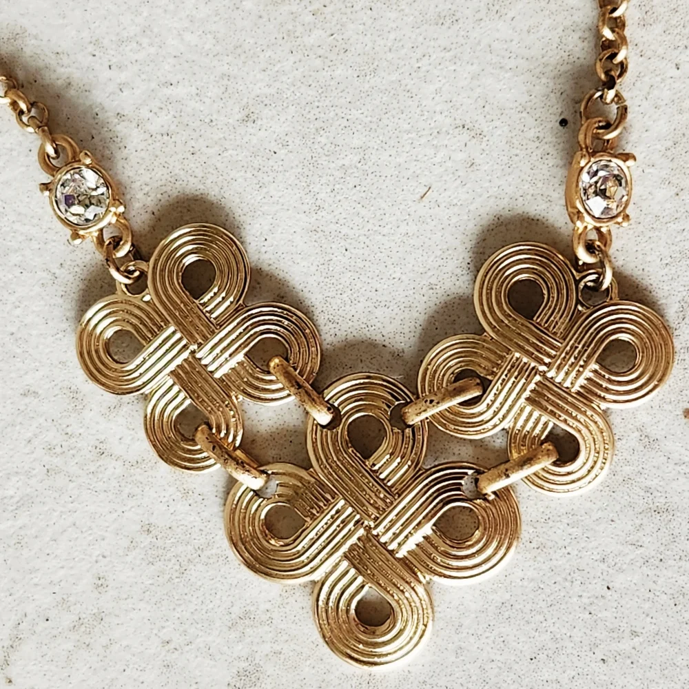 Vintage Avon NRT Elegant Gold Tone Knot Necklace with Rhinestones